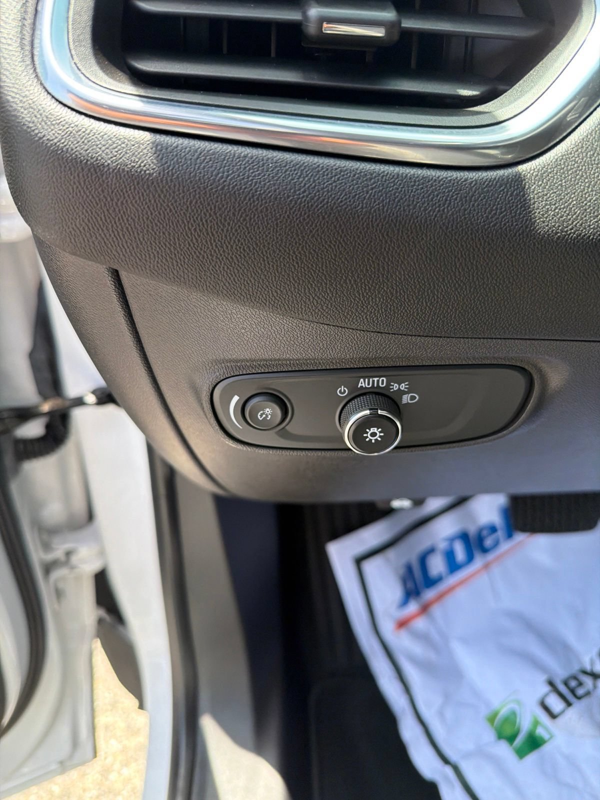 Used 2022 Chevrolet Equinox LT FWD image 13