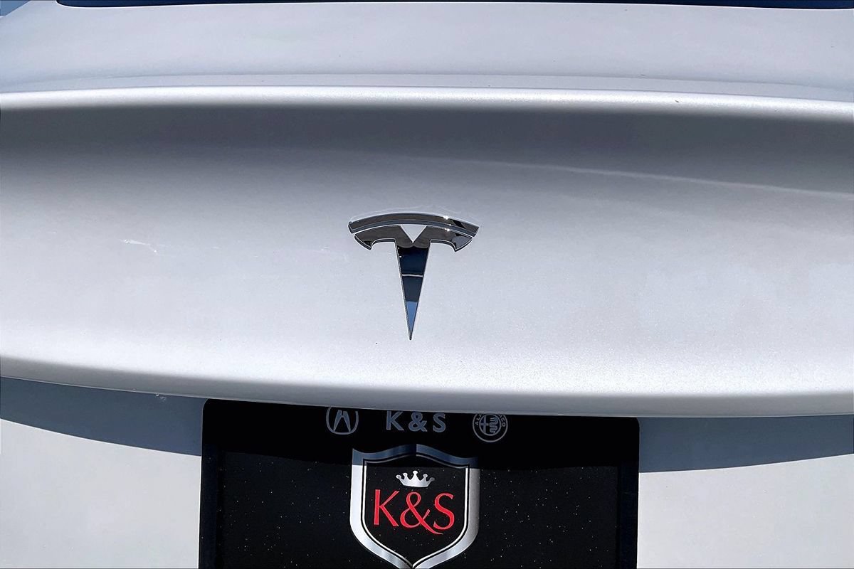 Used 2020 Tesla Model 3 Standard Range Plus RWD image 23