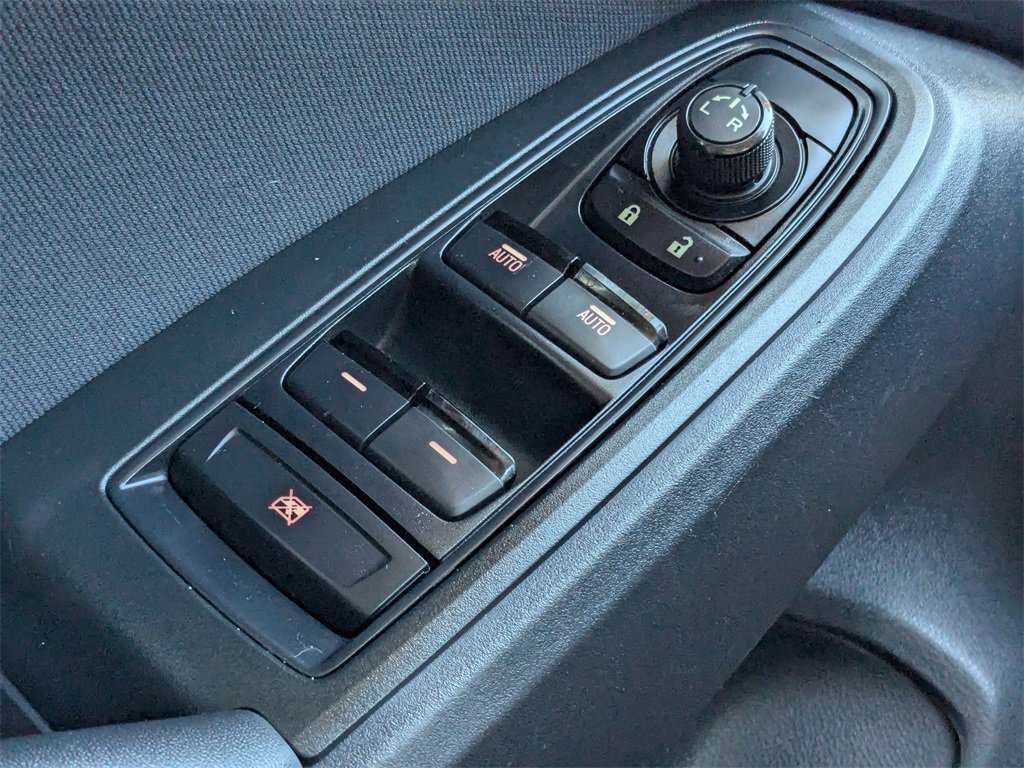 Used 2019 Subaru Crosstrek 2.0i w/ Eyesight System image 31