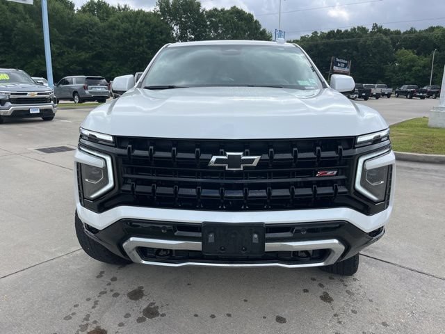 Used 2025 Chevrolet Suburban Z71 AWD/4WD image 12