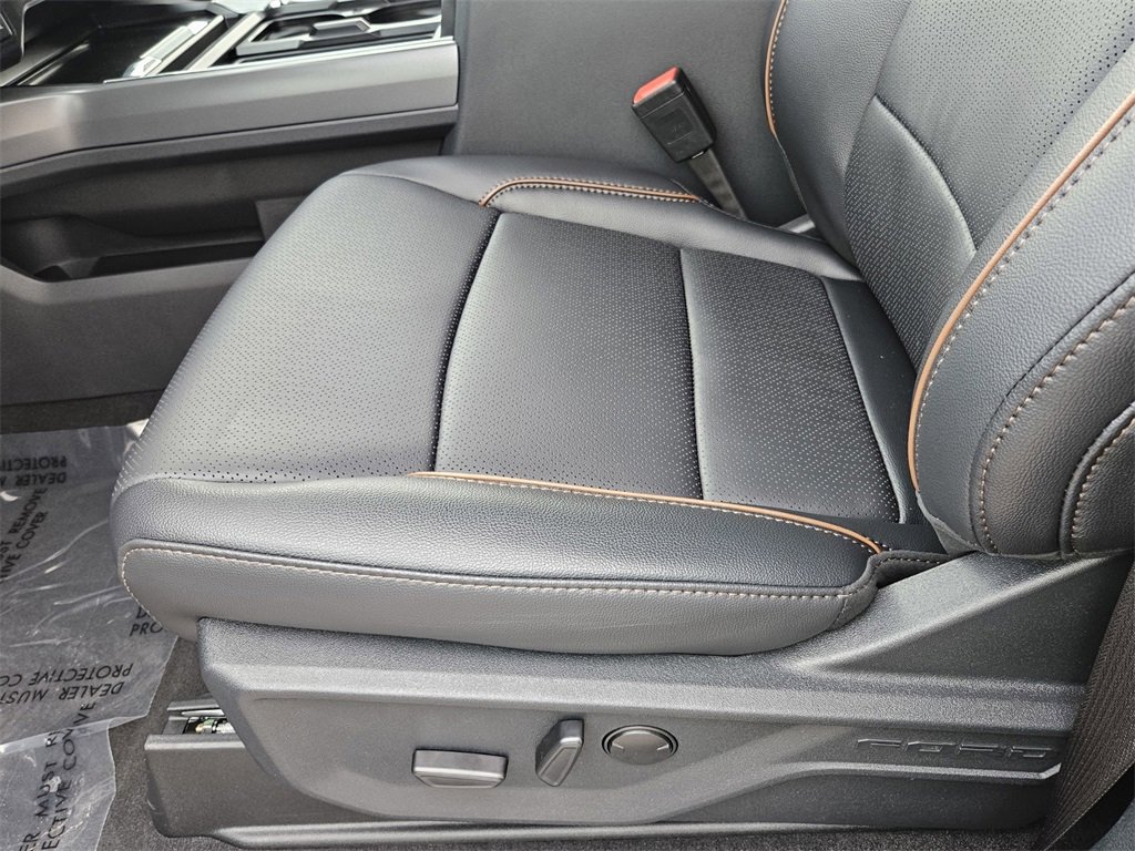 New 2025 Ford F250 Lariat w/ Lariat Ultimate Package image 15
