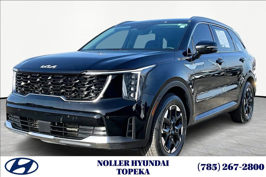 Used 2024 Kia Sorento S image 1