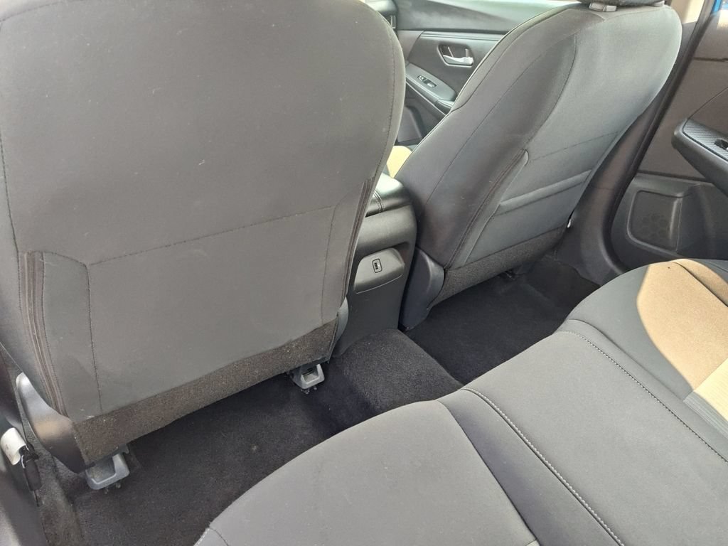 Used 2024 Nissan Sentra SV FWD image 29