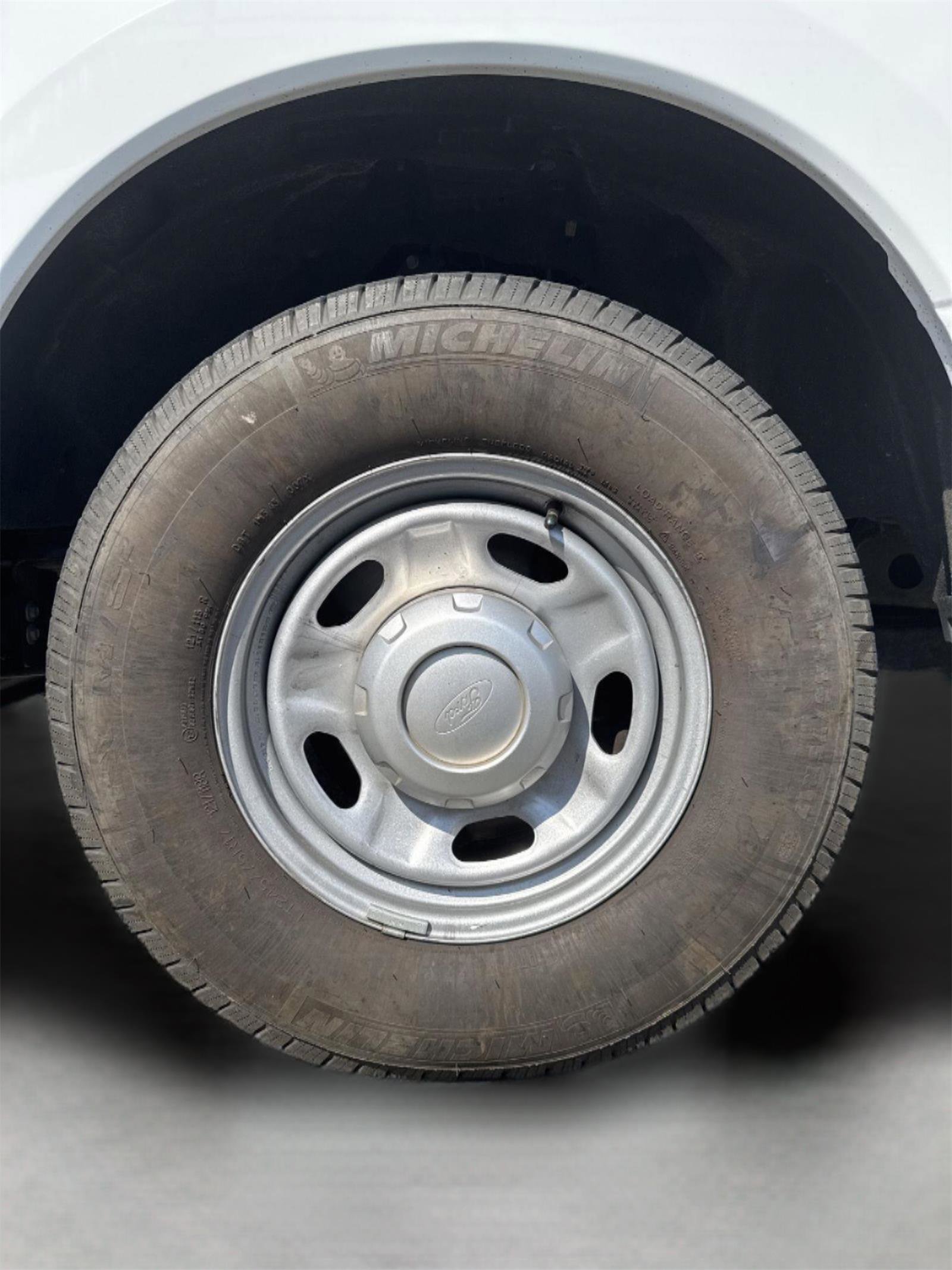 Used 2022 Ford F250 XL w/ Power Equipment Group image 12