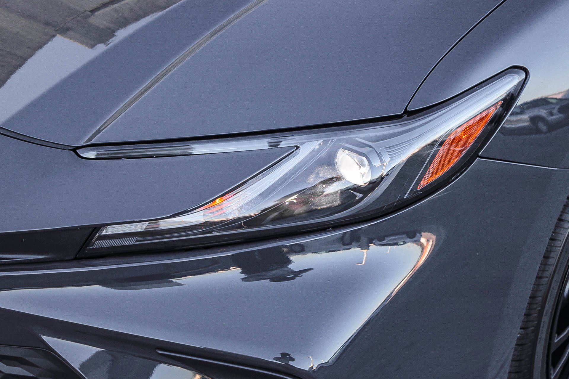 Used 2025 Toyota Camry SE image 5