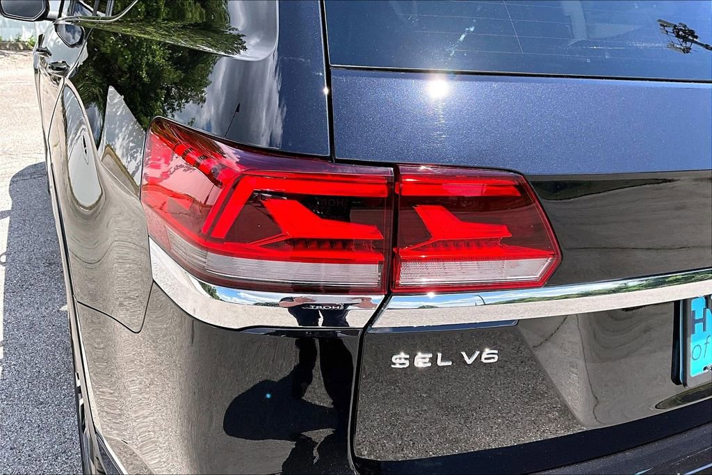 Used 2022 Volkswagen Atlas SEL Premium AWD/4WD image 32