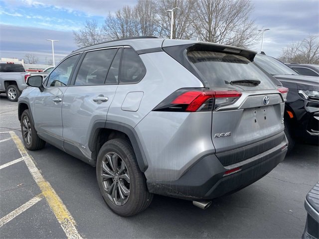 Used 2023 Toyota RAV4 XLE Premium image 2