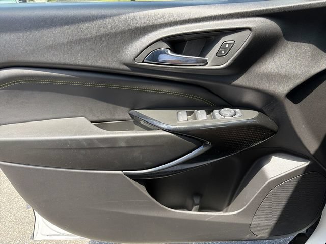 Used 2025 Chevrolet Trax LT FWD image 20
