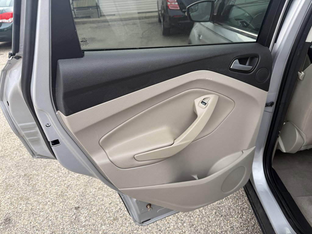 Used 2015 Ford Escape Titanium image 19