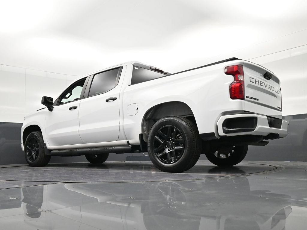 Used 2024 Chevrolet Silverado 1500 Custom w/ Turbomax Blackout Package RWD image 32