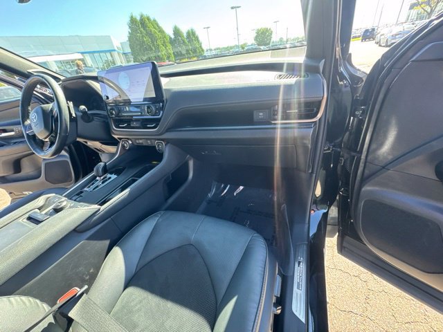 Used 2024 Toyota Grand Highlander AWD Hybrid image 24
