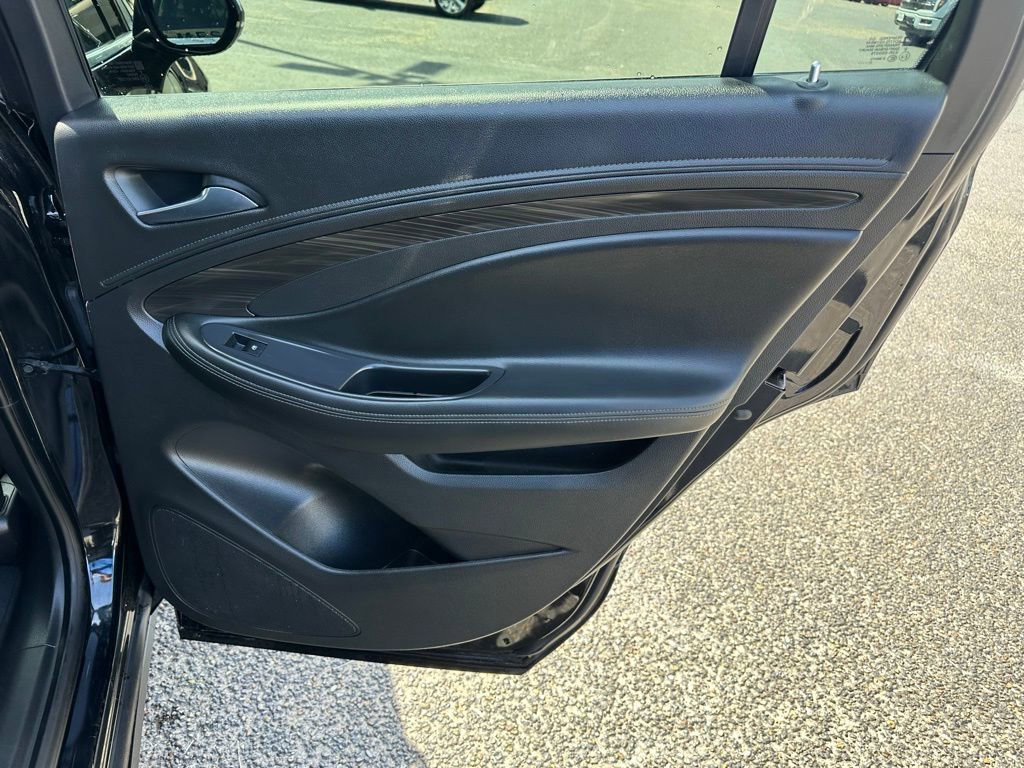 Used 2020 Buick Envision Essence image 19