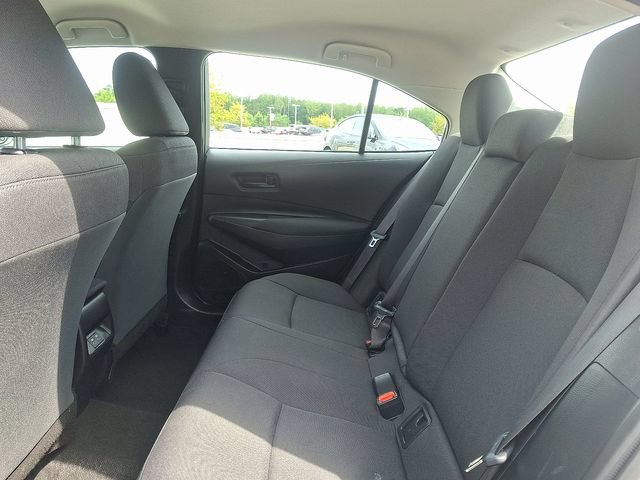 Used 2025 Toyota Corolla LE FWD image 10