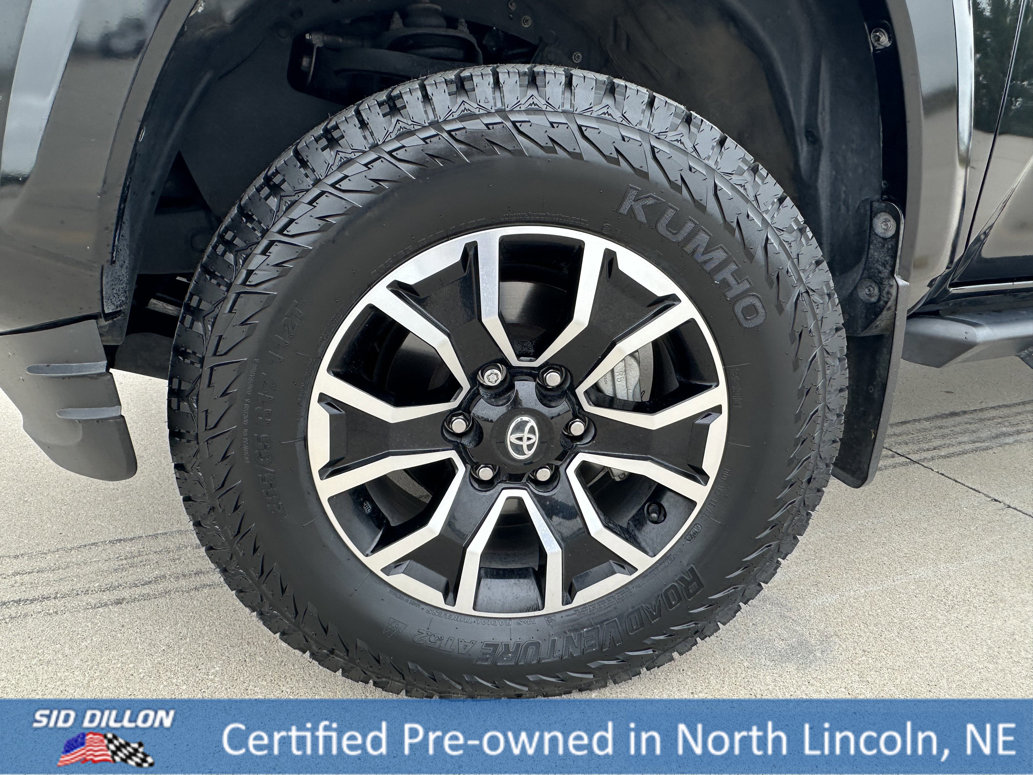 Used 2021 Toyota Tacoma 4x4 Double Cab image 9