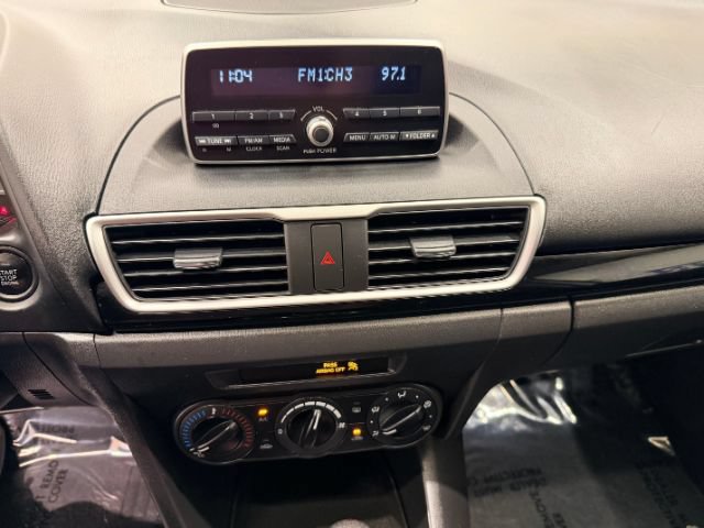 Used 2015 MAZDA MAZDA3 i SV FWD image 21