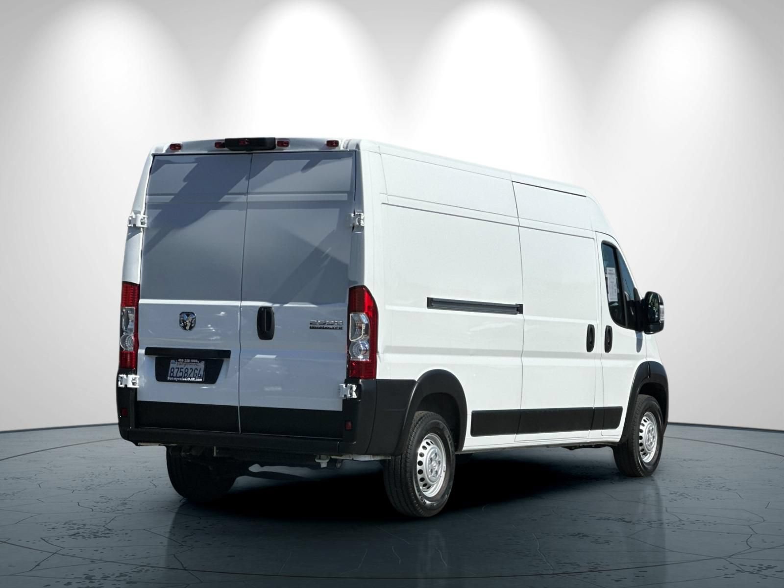 Used 2026 RAM ProMaster 2500 w/ Convenience Group FWD image 4