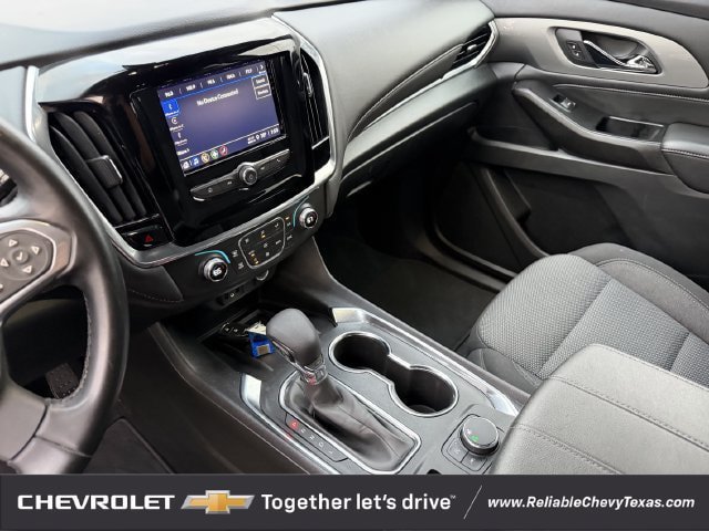 Used 2023 Chevrolet Traverse LT FWD image 18