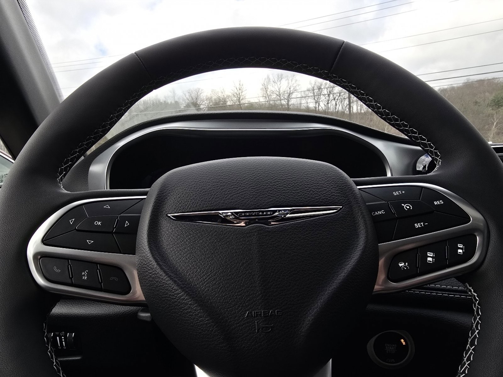 New 2026 Chrysler Pacifica Limited image 15