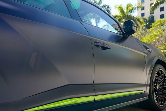 Used 2025 Lamborghini Urus SE image 28