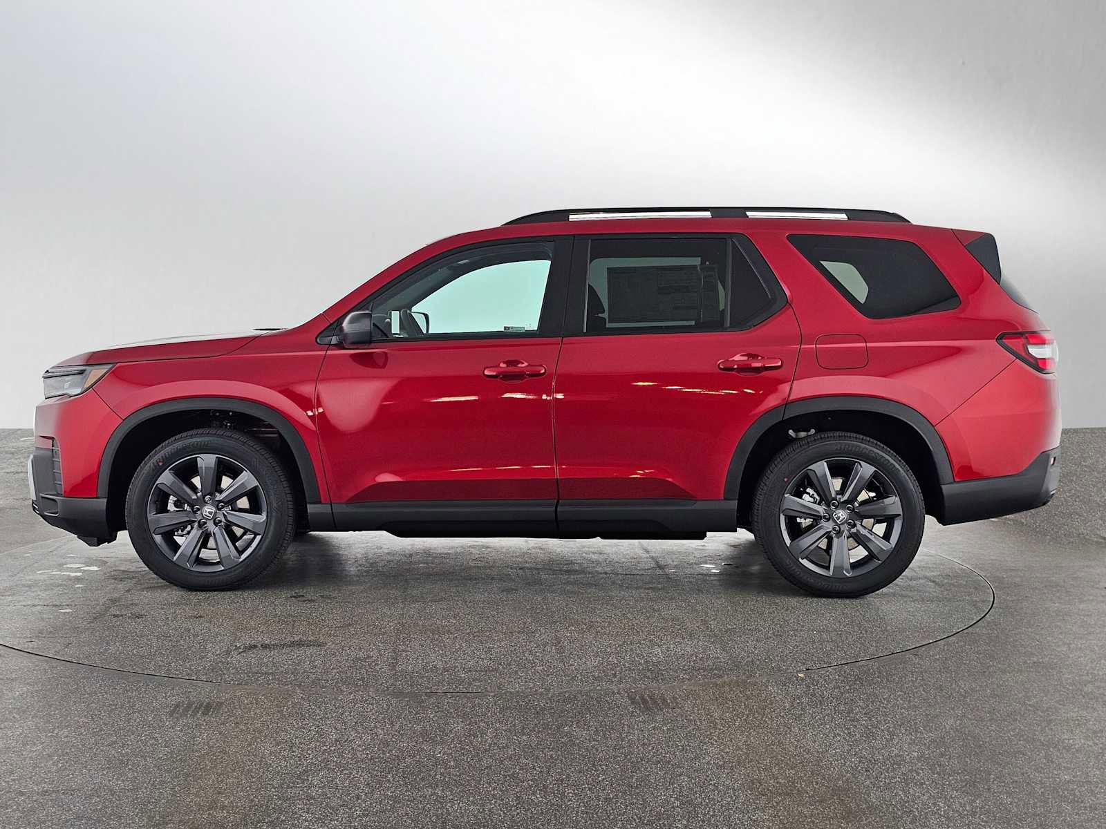 New 2026 Honda Pilot Sport image 6