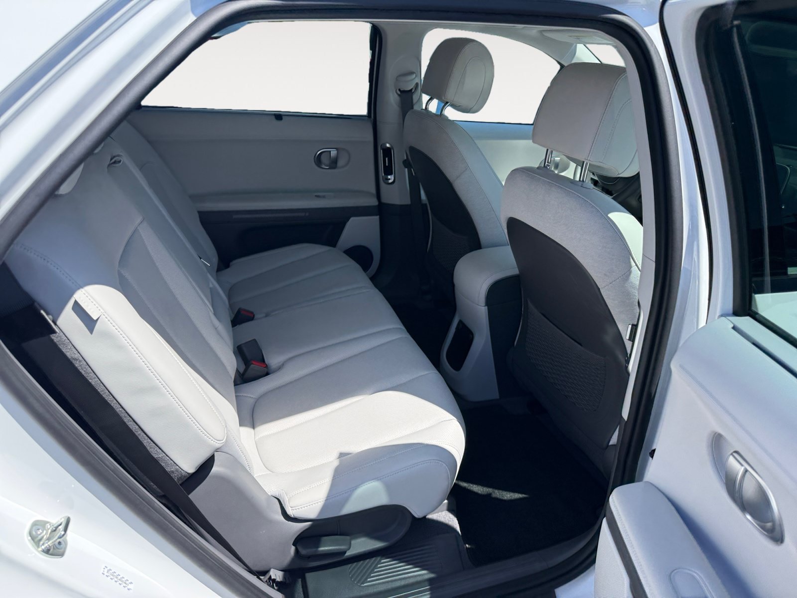 Certified 2024 Hyundai Ioniq 5 Limited AWD/4WD image 18