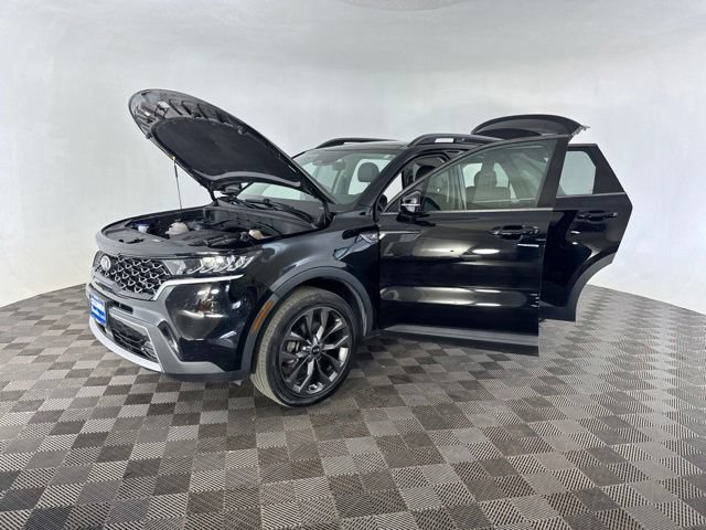 Used 2021 Kia Sorento EX w/ EX AWD X-Line Package image 12