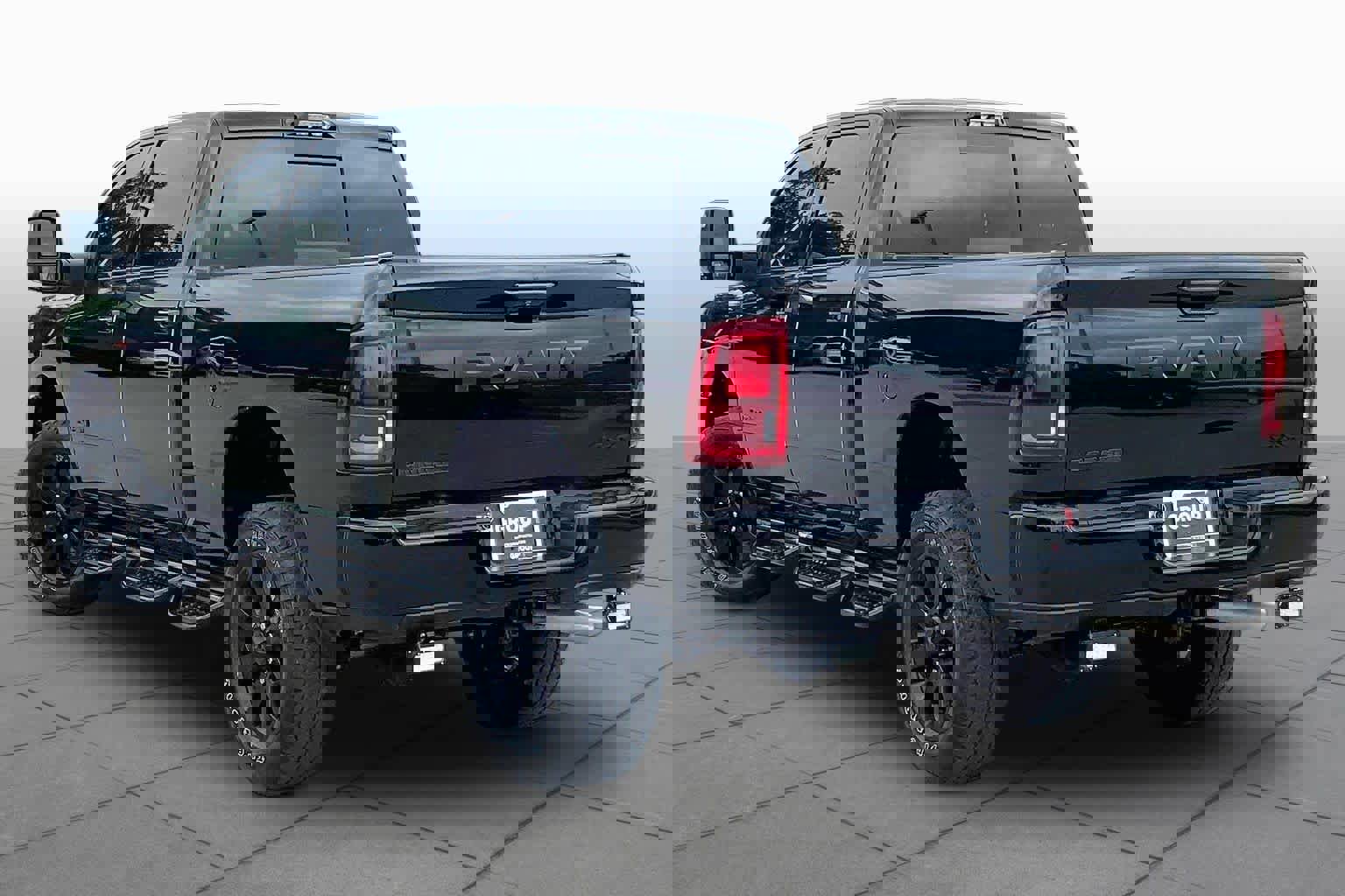 Used 2025 RAM 2500 Laramie w/ Night Edition image 12