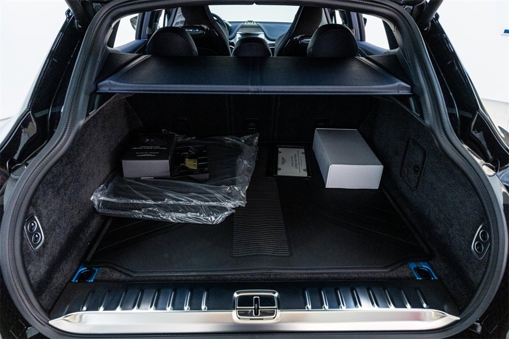 Used 2025 Aston Martin DBX 707 image 15