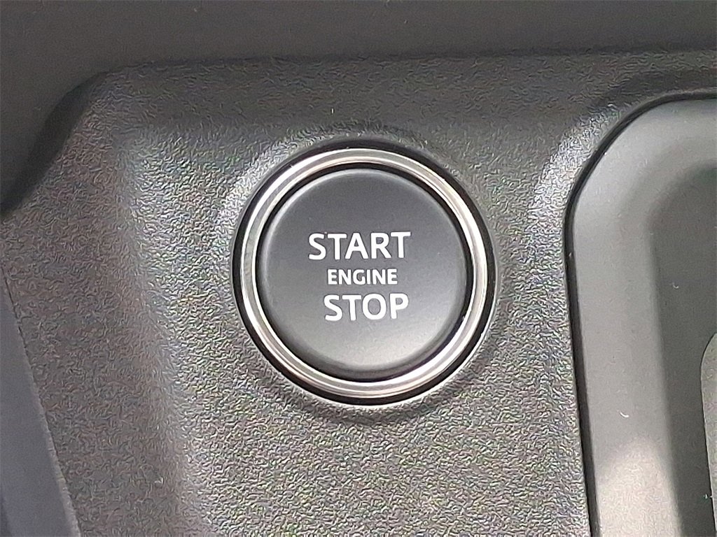 New 2025 Land Rover Defender 110 S image 15