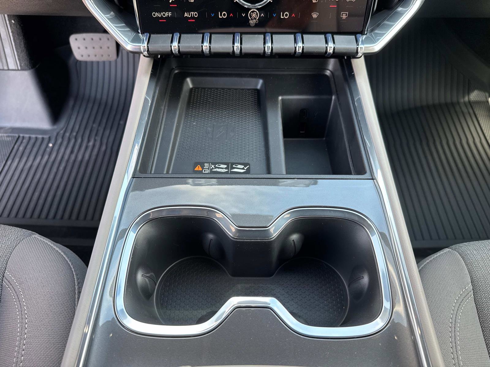 New 2026 GMC Acadia Elevation w/ LPO, Floor Liner Package image 31