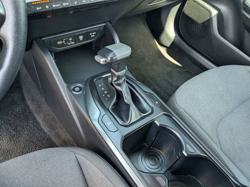 Used 2025 Kia K4 LXS image 23