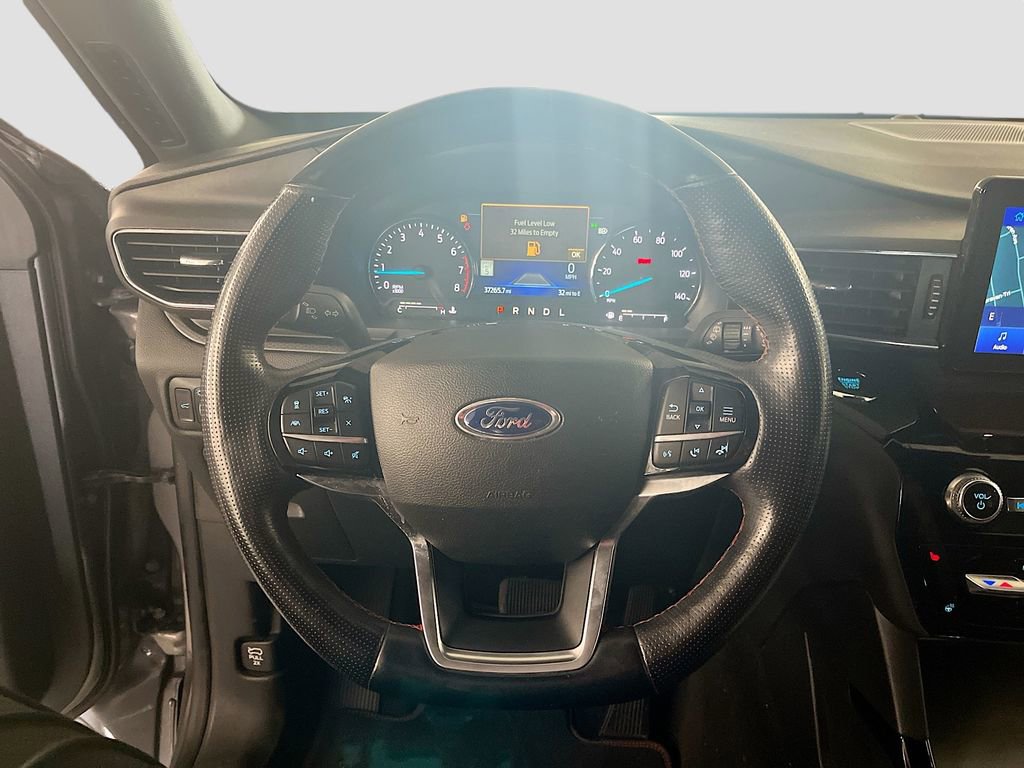 Used 2022 Ford Explorer ST-Line image 11