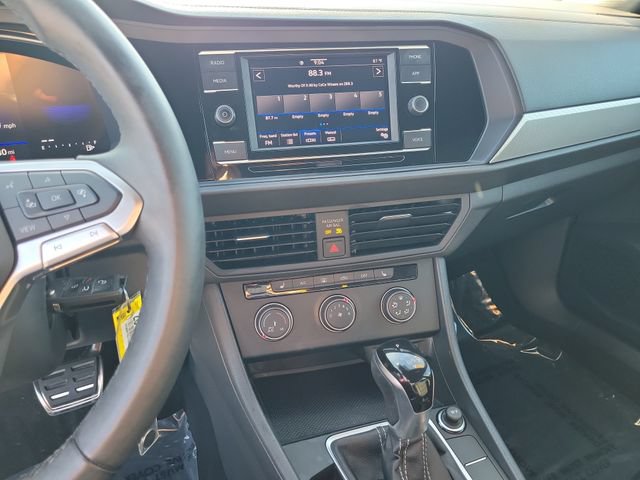 Certified 2024 Volkswagen Jetta Sport FWD image 21