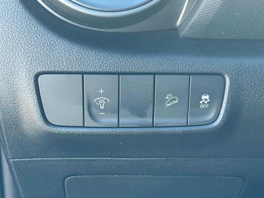 Used 2022 Hyundai Kona N Line w/ Tech Package image 32