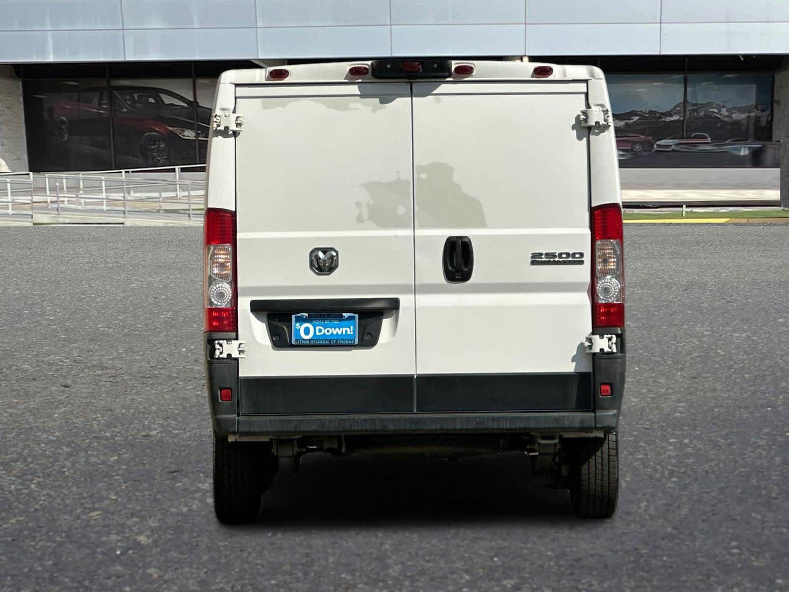 Used 2025 RAM ProMaster 2500 w/ Convenience Group FWD image 7