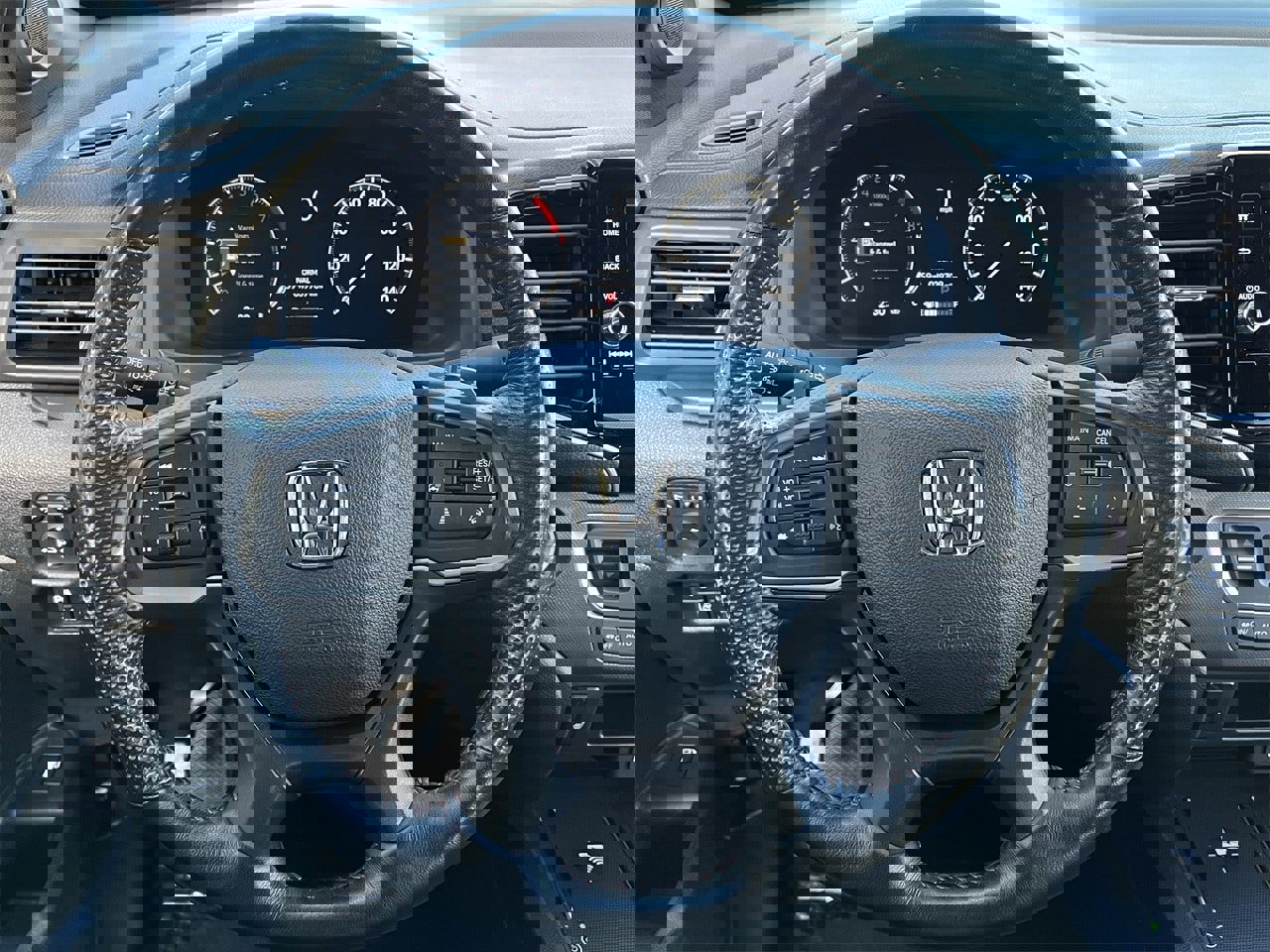 Used 2024 Honda Ridgeline TrailSport image 11