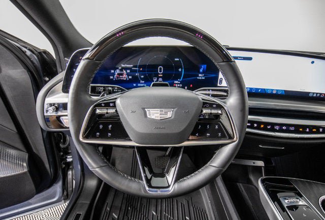 Used 2023 Cadillac Lyriq 2WD image 17