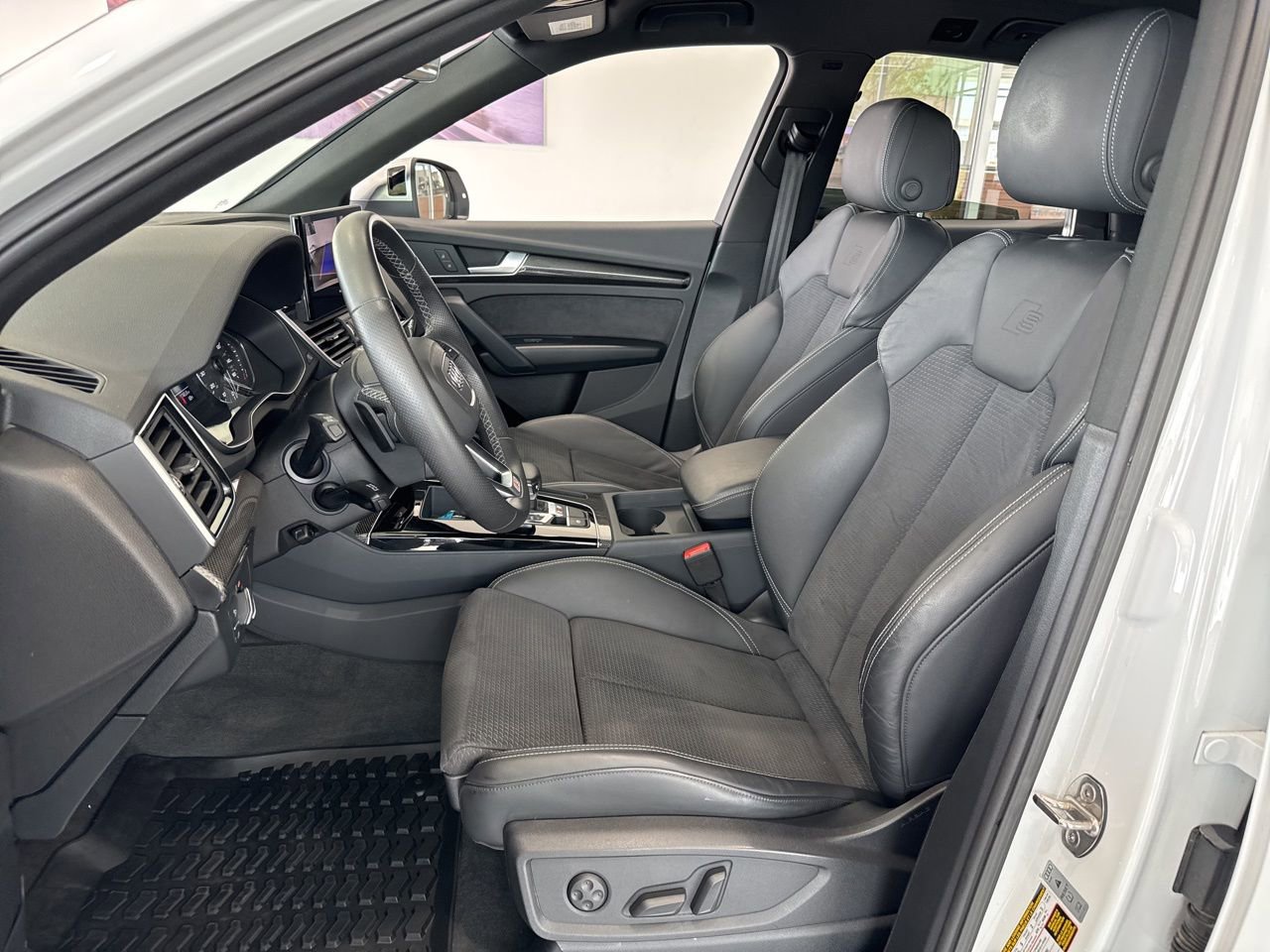 Used 2024 Audi SQ5 Premium image 14