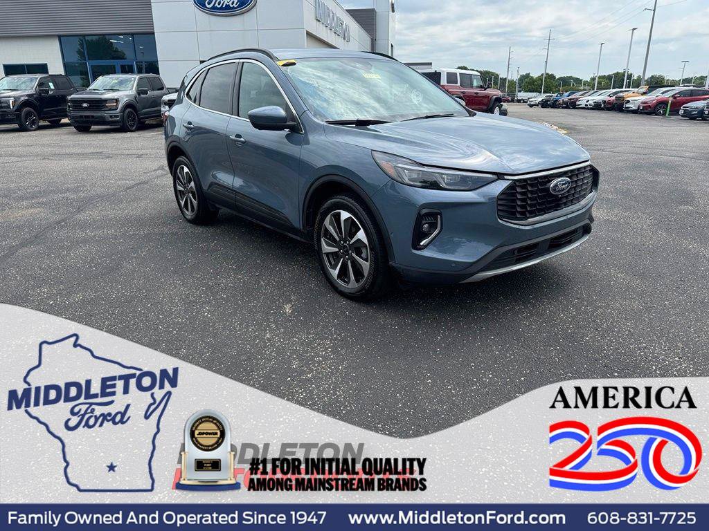 Certified 2023 Ford Escape Platinum w/ Premium Technology Package AWD/4WD image 1