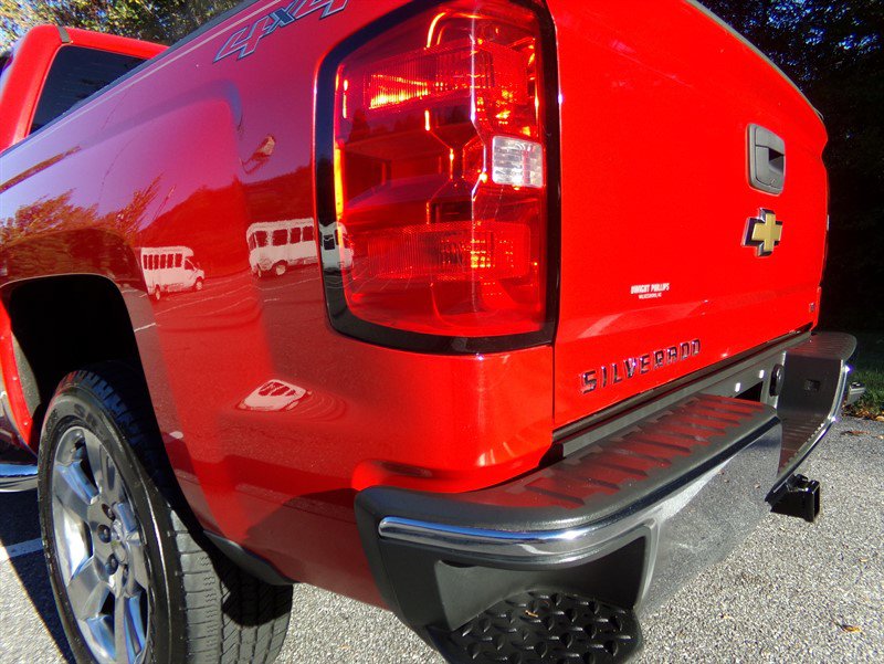 Used 2015 Chevrolet Silverado 1500 LT w/ LT Convenience Package image 9