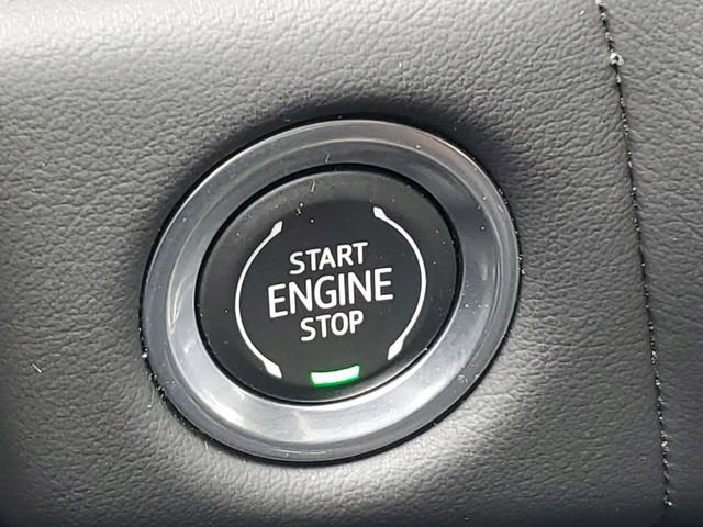 Used 2023 Chevrolet Tahoe Z71 w/ Luxury Package AWD/4WD image 16