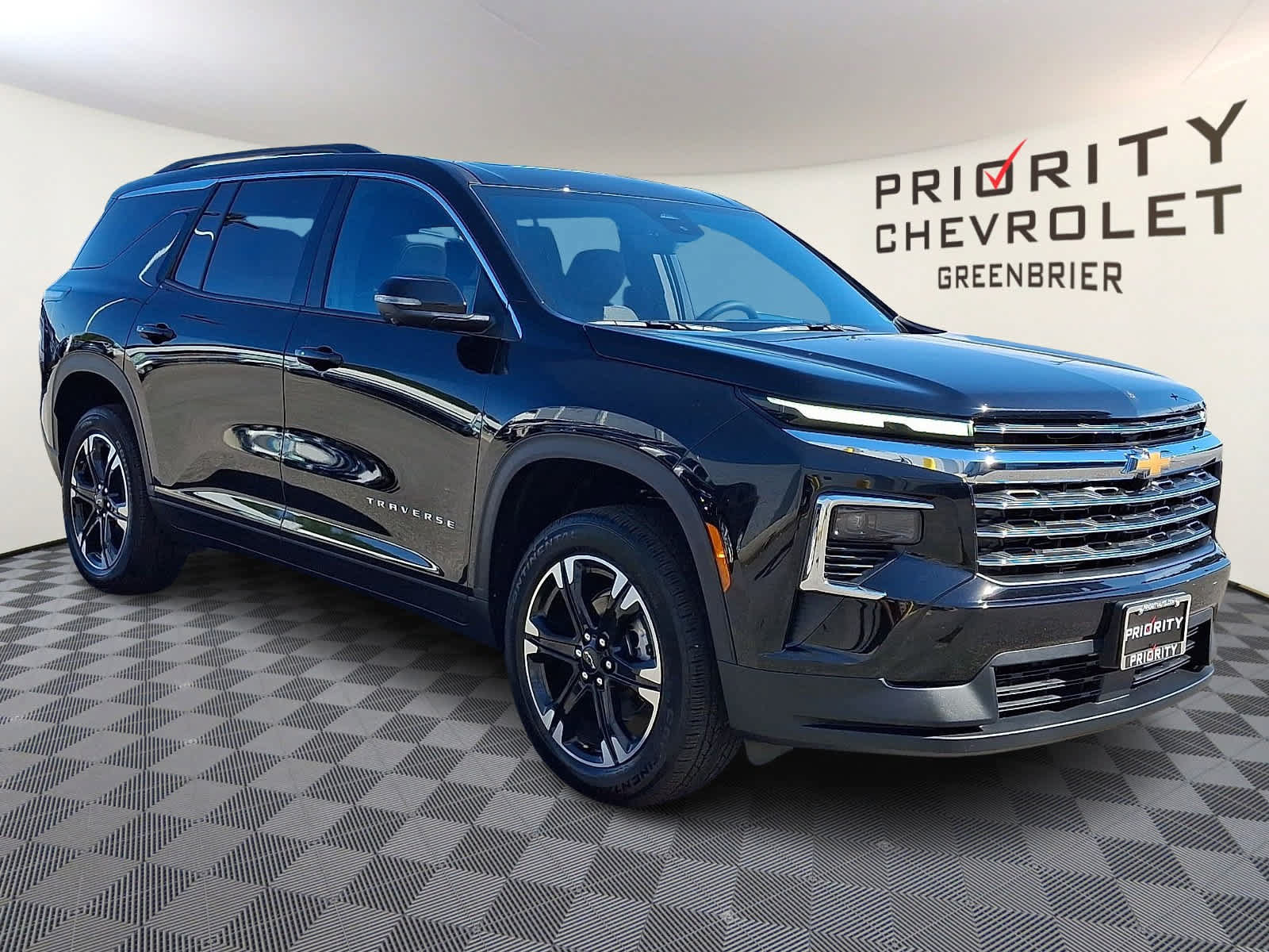 New 2027 Chevrolet Traverse LT w/ Sun and Wheel Package FWD image 3