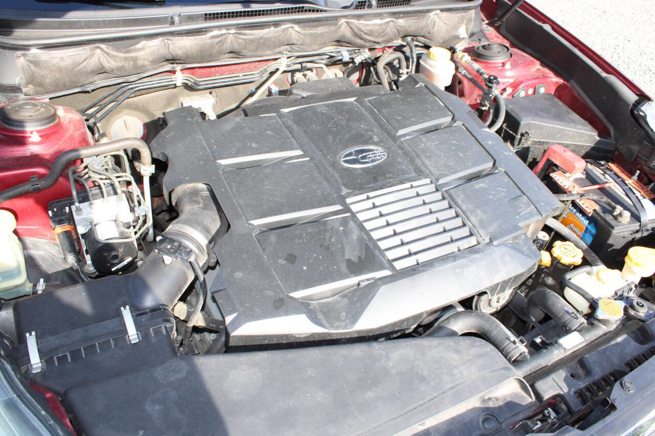 Used 2011 Subaru Outback 3.6R Limited w/ PWR Moonroof Pkg image 27