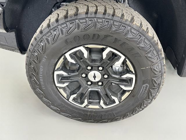 New 2026 Chevrolet Silverado 1500 ZR2 image 32