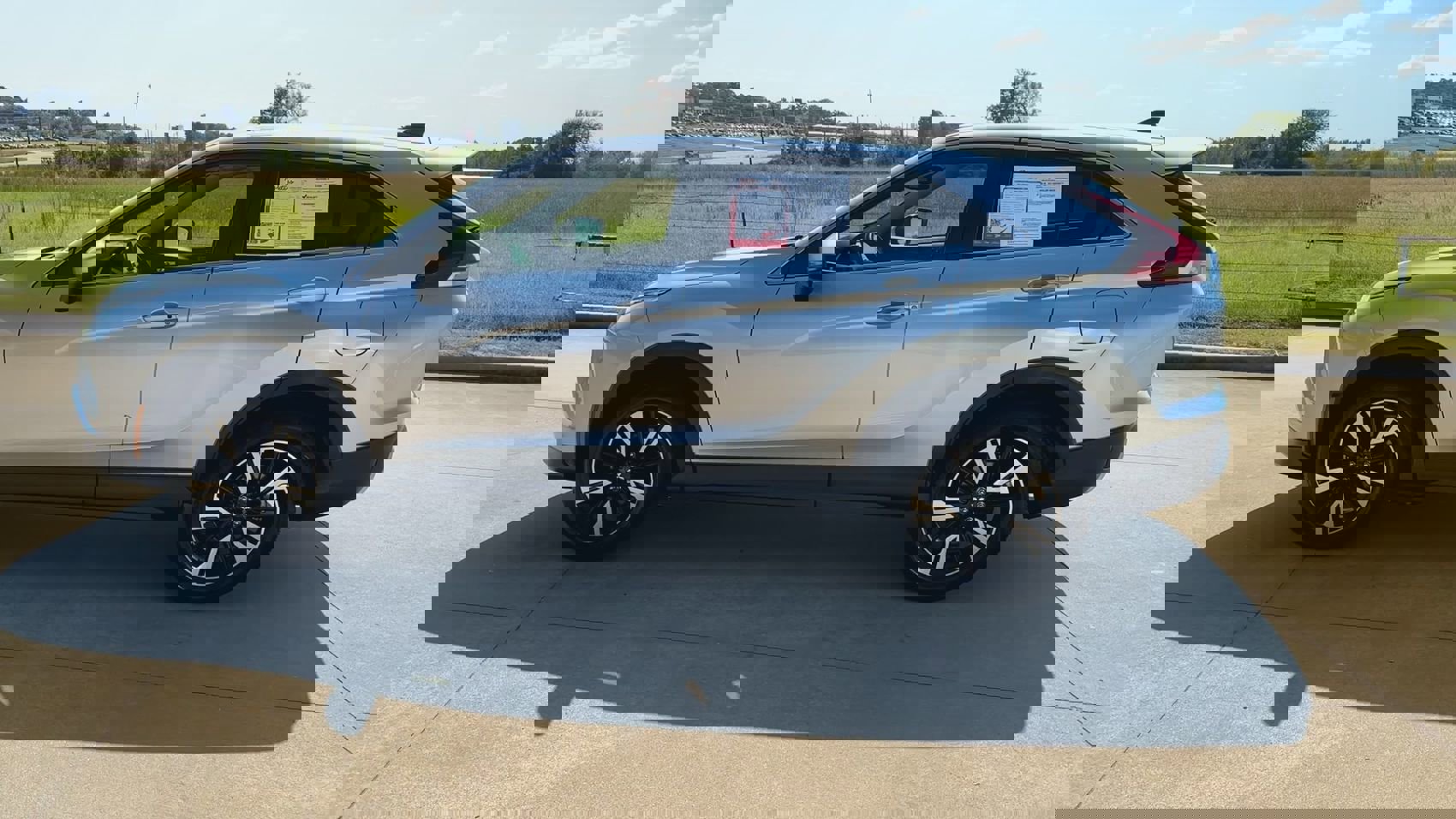 Used 2024 Mitsubishi Eclipse Cross SE image 6