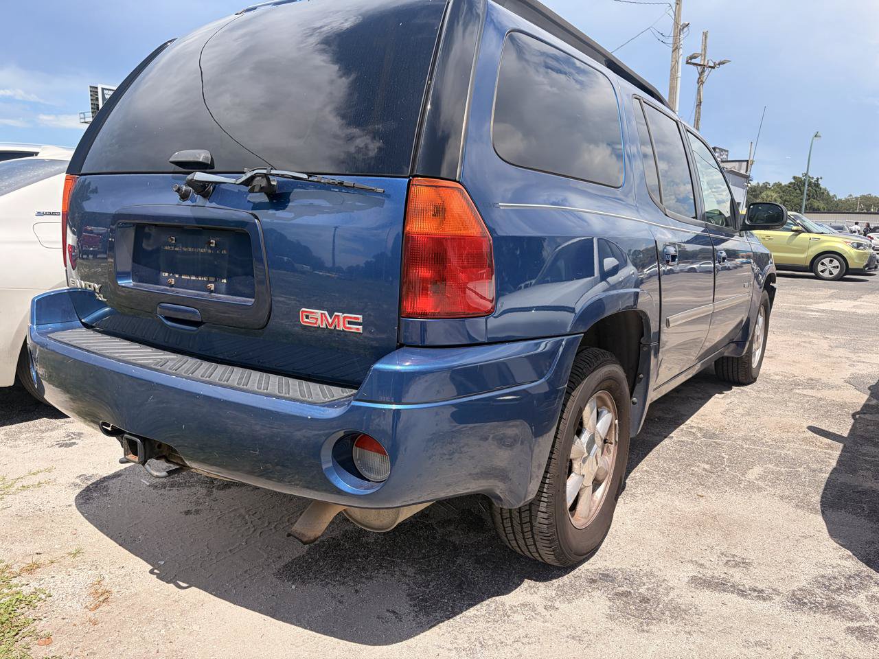 Used 2006 GMC Envoy XL SLT w/ SLT Preferred Equipment Group AWD/4WD image 5