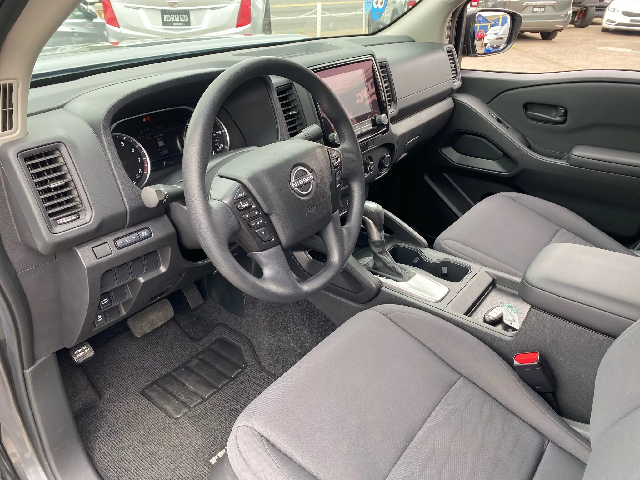 Used 2024 Nissan Frontier S image 37
