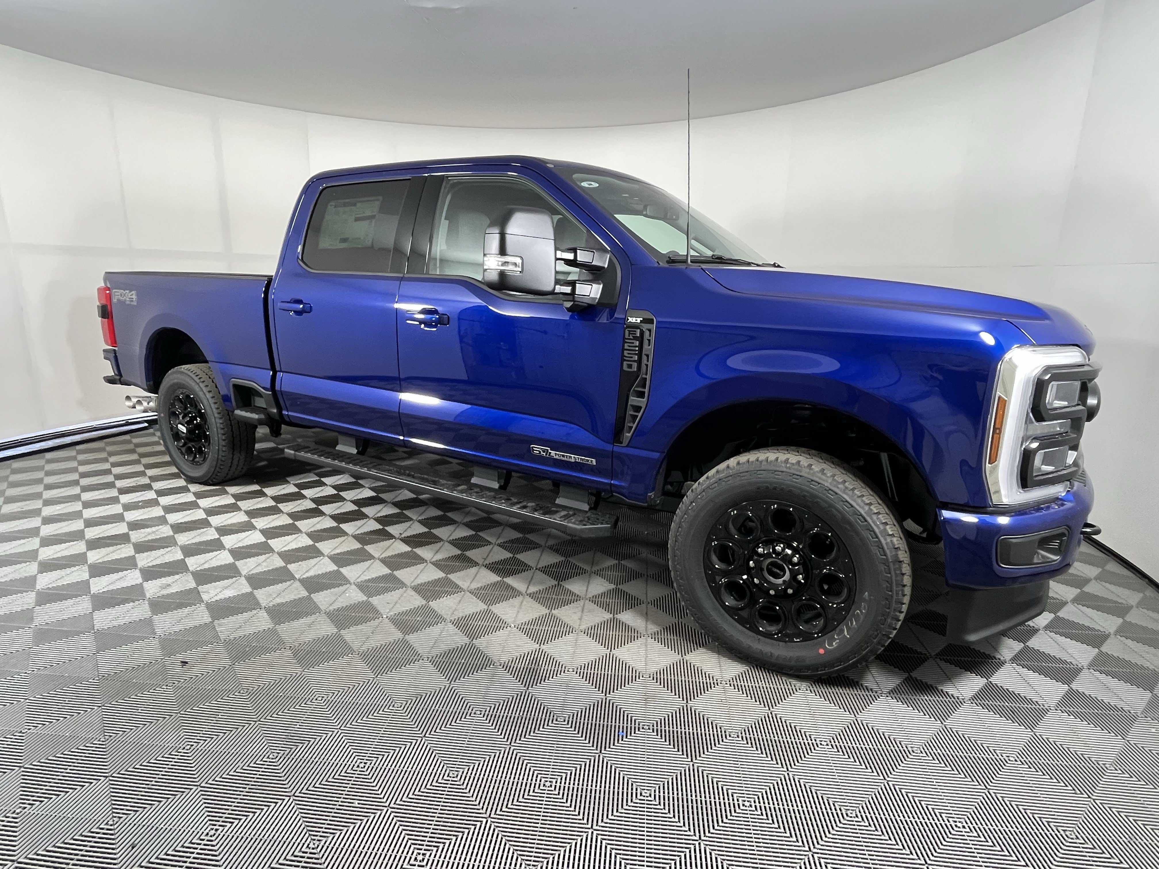 New 2026 Ford F250 XLT w/ XLT Premium Package AWD/4WD image 7
