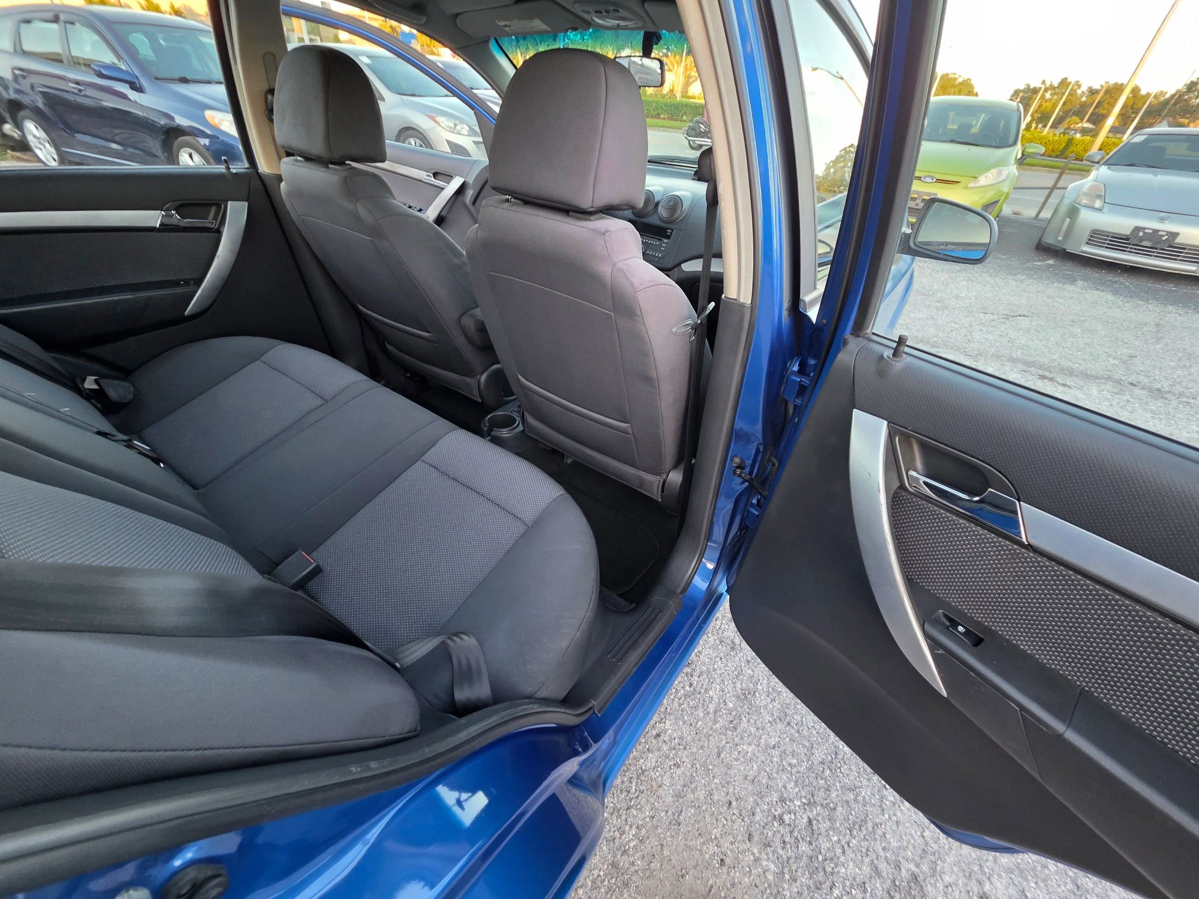 Used 2010 Chevrolet Aveo LT w/ Power and Convenience Package image 17