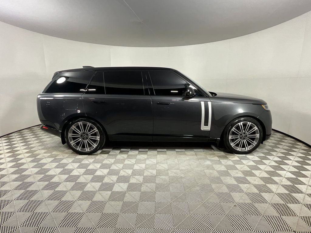 Certified 2024 Land Rover Range Rover Long Wheelbase Autobiography image 5
